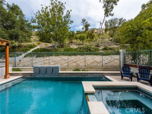 23  Calle Cabrillo  , Lake Forest, CA