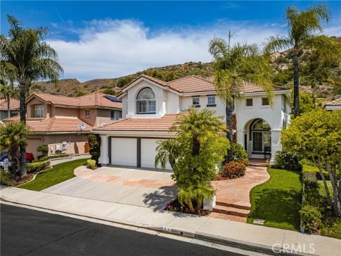 23  Calle Cabrillo  , Lake Forest, CA