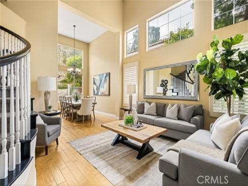 23  Calle Cabrillo  , Lake Forest, CA