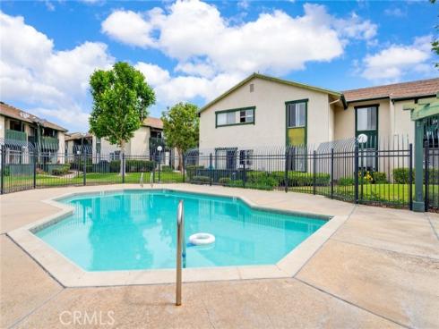 23292  Orange  6  Avenue, Lake Forest, CA