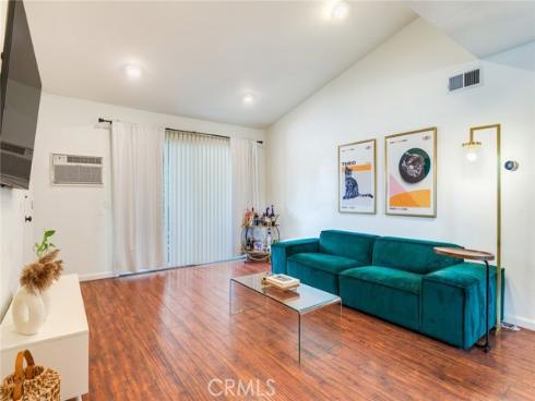 23292  Orange  6  Avenue, Lake Forest, CA