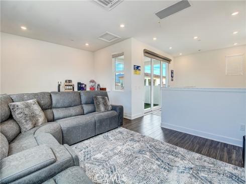 261  Siena  , Lake Forest, CA