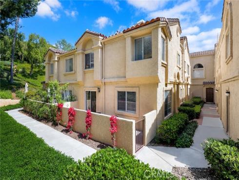 21124 Gladiolos Way, Lake Forest, CA