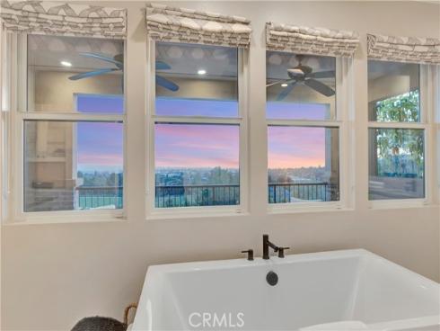 17  Ponte  , Lake Forest, CA