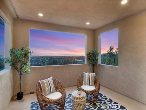 17  Ponte  , Lake Forest, CA