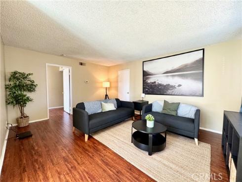 23288  Orange  5  Avenue, Lake Forest, CA