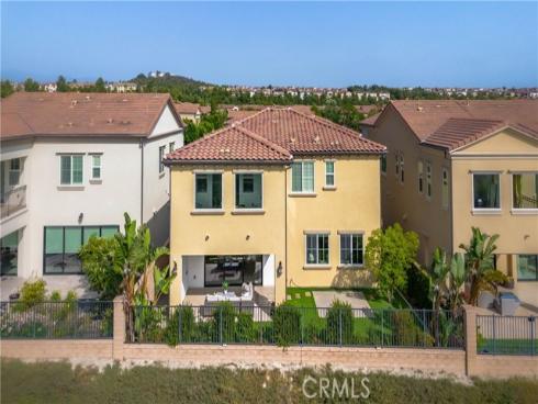 17  Heliotrope  , Lake Forest, CA