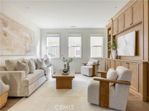 17  Heliotrope  , Lake Forest, CA