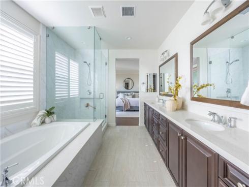 17  Heliotrope  , Lake Forest, CA