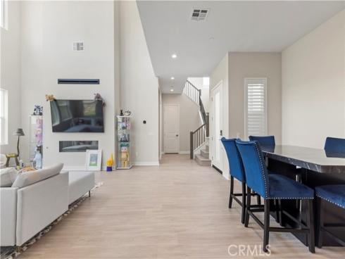 120  Holliston  , Lake Forest, CA