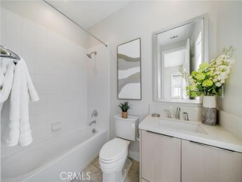 211 Wild Flower , Lake Forest, CA