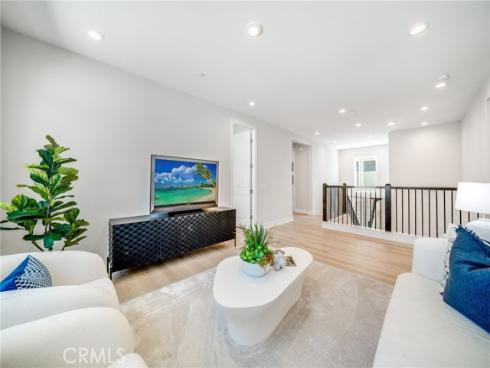 211 Wild Flower , Lake Forest, CA