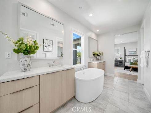 211 Wild Flower , Lake Forest, CA