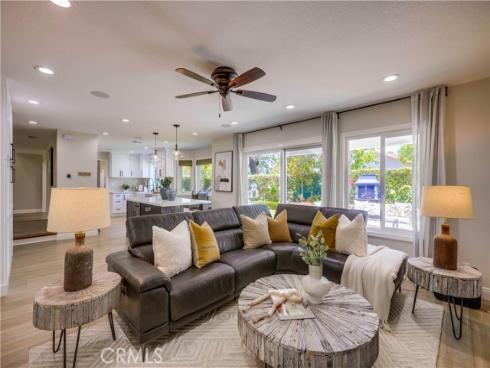 25011  Calle Madera  , Lake Forest, CA