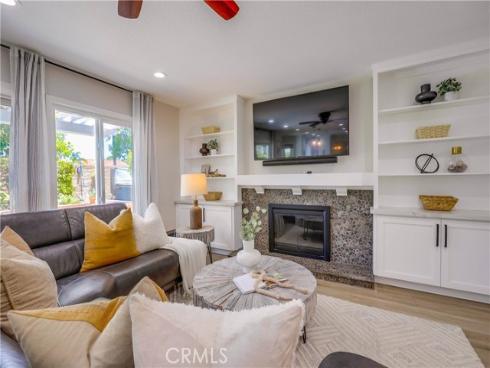 25011  Calle Madera  , Lake Forest, CA