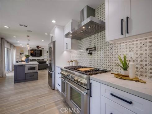 25011  Calle Madera  , Lake Forest, CA