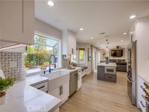 25011  Calle Madera  , Lake Forest, CA