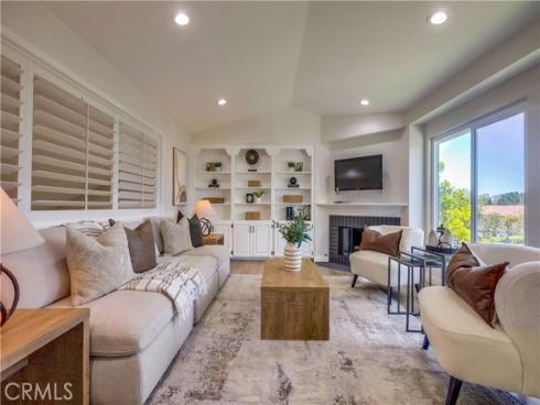 25011  Calle Madera  , Lake Forest, CA