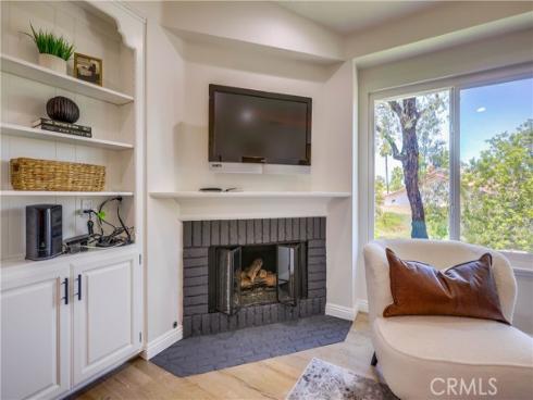 25011  Calle Madera  , Lake Forest, CA
