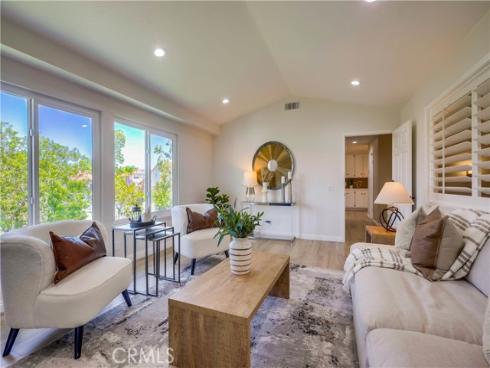 25011  Calle Madera  , Lake Forest, CA