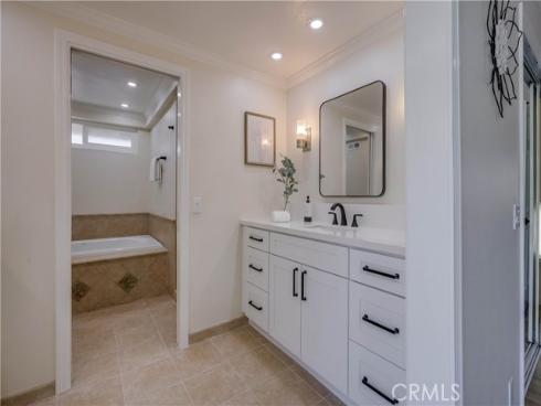 25011  Calle Madera  , Lake Forest, CA