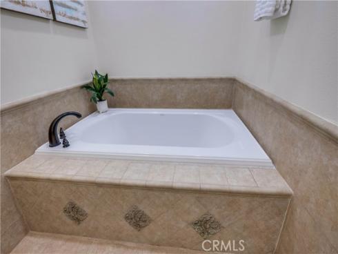 25011  Calle Madera  , Lake Forest, CA