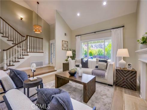 25011  Calle Madera  , Lake Forest, CA