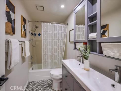 25011  Calle Madera  , Lake Forest, CA