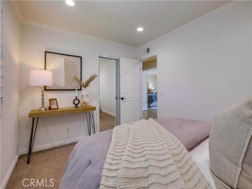 25011  Calle Madera  , Lake Forest, CA