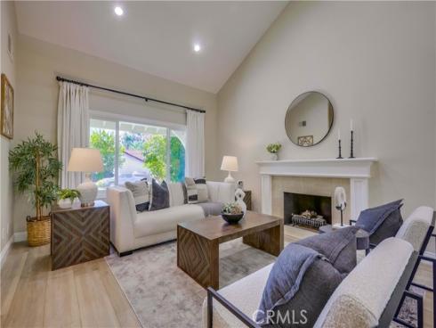 25011  Calle Madera  , Lake Forest, CA