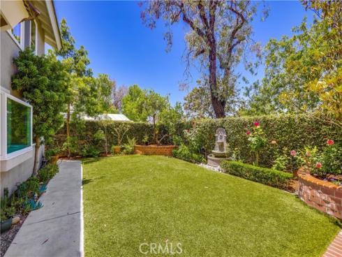 25011  Calle Madera  , Lake Forest, CA