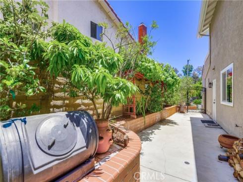 25011  Calle Madera  , Lake Forest, CA