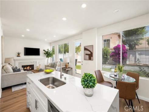 17 Marseille Way , Lake Forest, CA