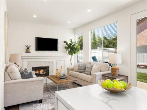 17 Marseille Way , Lake Forest, CA