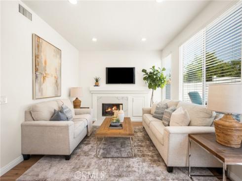 17 Marseille Way , Lake Forest, CA