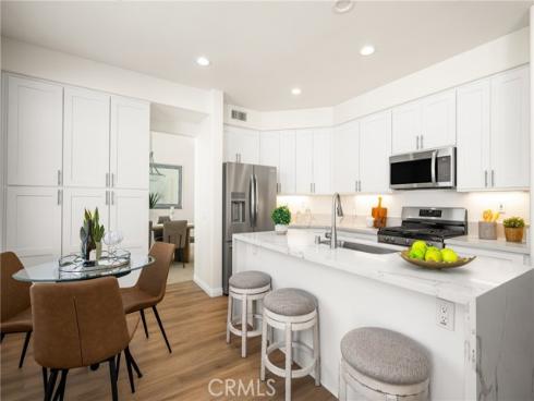 17 Marseille Way , Lake Forest, CA