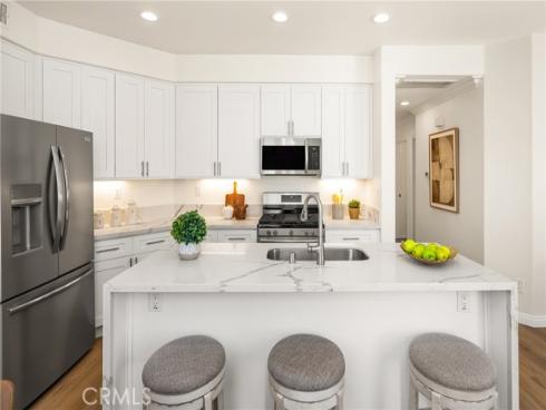 17 Marseille Way , Lake Forest, CA