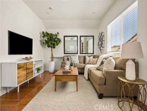 17 Marseille Way , Lake Forest, CA