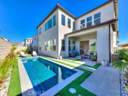 111 Edna Parkway, Lake Forest, CA