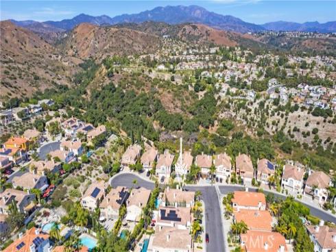 25  Santa Maria  , Lake Forest, CA