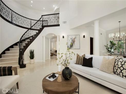 25  Santa Maria  , Lake Forest, CA