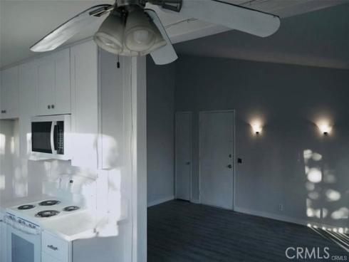 23232  orange av  , Lake Forest, CA