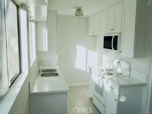 23232  orange av  , Lake Forest, CA