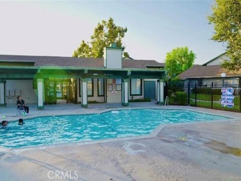 23232  orange av  , Lake Forest, CA