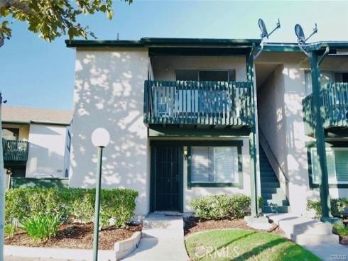 23232  orange av  , Lake Forest, CA