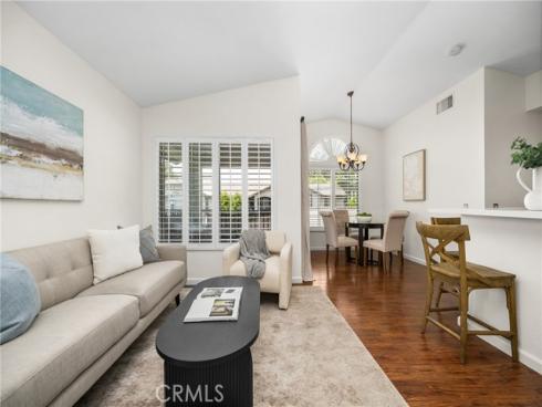 195 Chaumont Circle, Lake Forest, CA