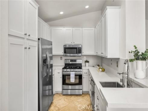 195 Chaumont Circle, Lake Forest, CA