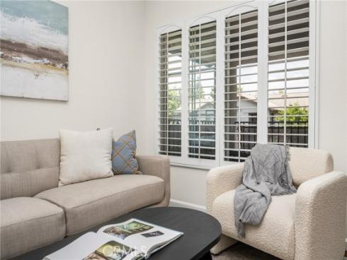 195 Chaumont Circle, Lake Forest, CA