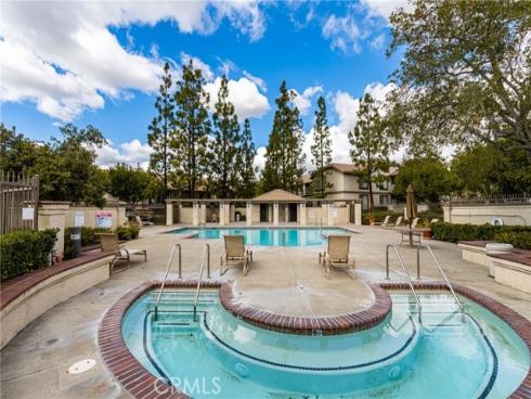 195 Chaumont Circle, Lake Forest, CA