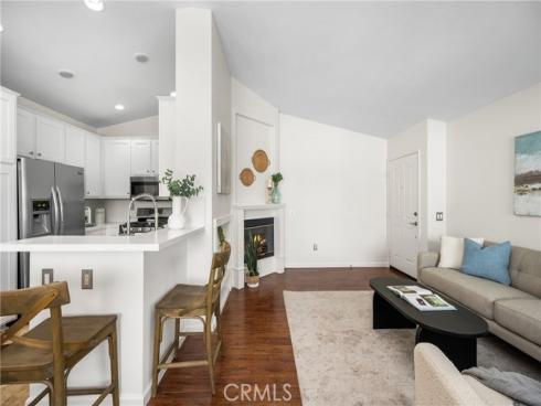 195 Chaumont Circle, Lake Forest, CA